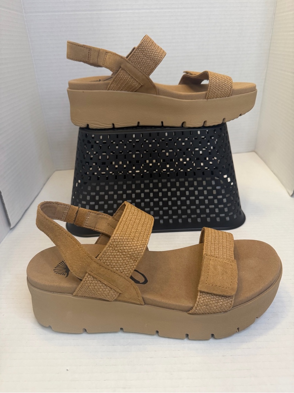 OTBT Sandals Women 8.5 Brown Leather Strappy Platform Espadrilles Wedge Heel